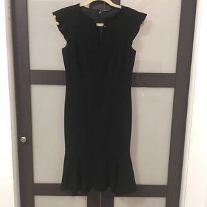 Elie Tahari Flutter Cap Sleeve Dress.  Size 2